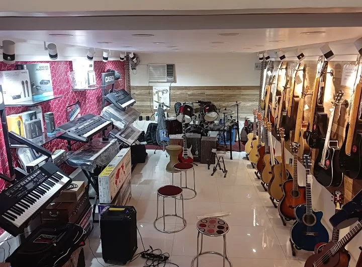 Octave – The Exclusive Musical Instruments Showroom