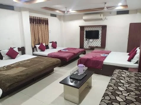 Hotel Sneh Pratapgarh