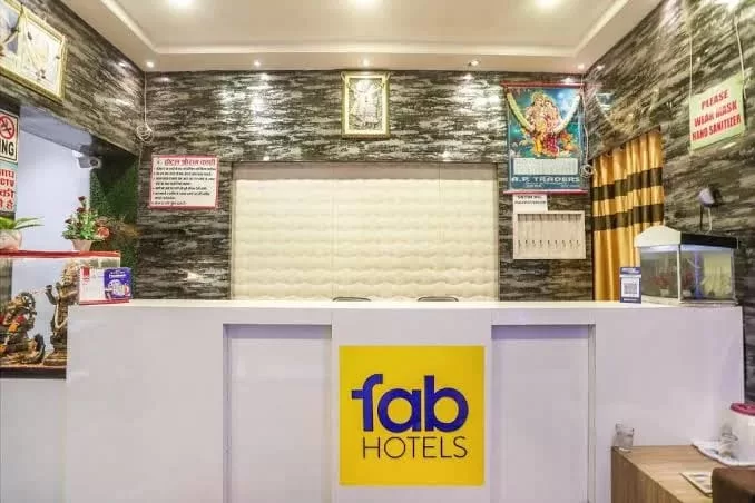 Hotel FabExpress Shri Ram Kashi