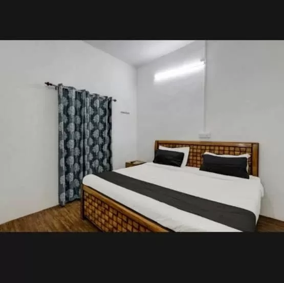 Chitraa Guest House Prayagraj