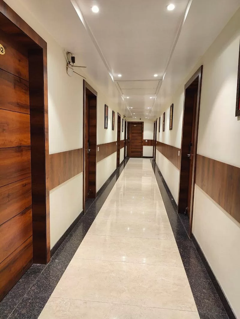 Hotel Hira Inn Prayagraj