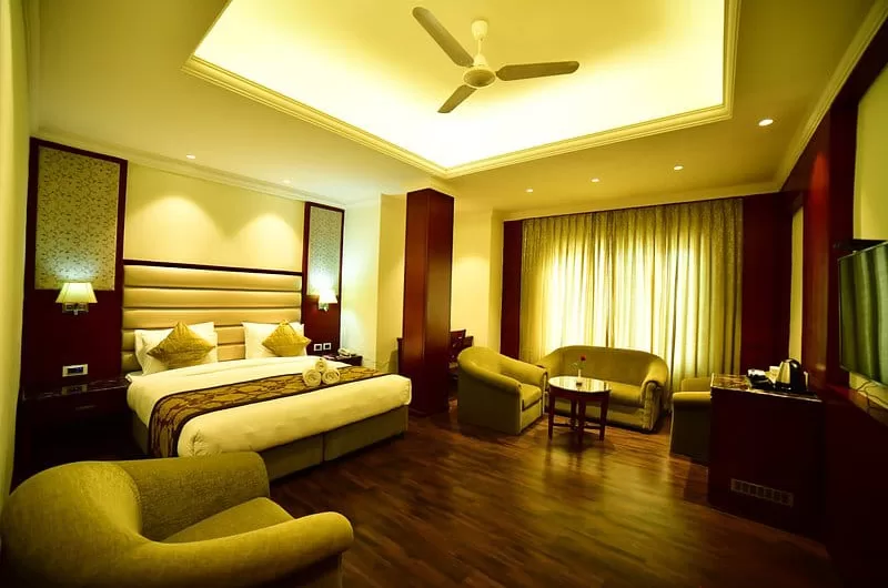 Hotel Milan Palace Prayagraj