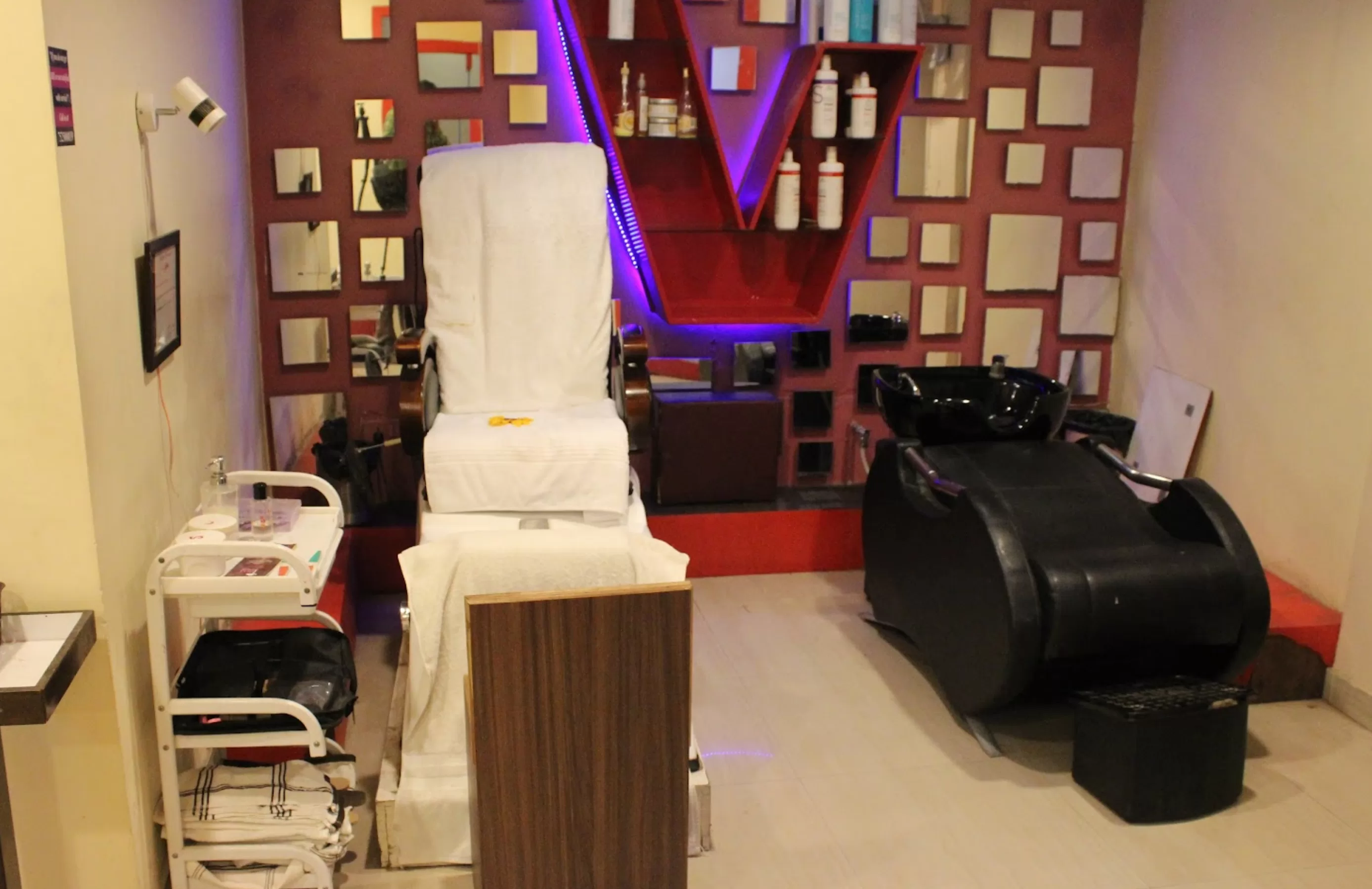 Jaya Bridal Studio and Salon Civil Lines Prayagraj