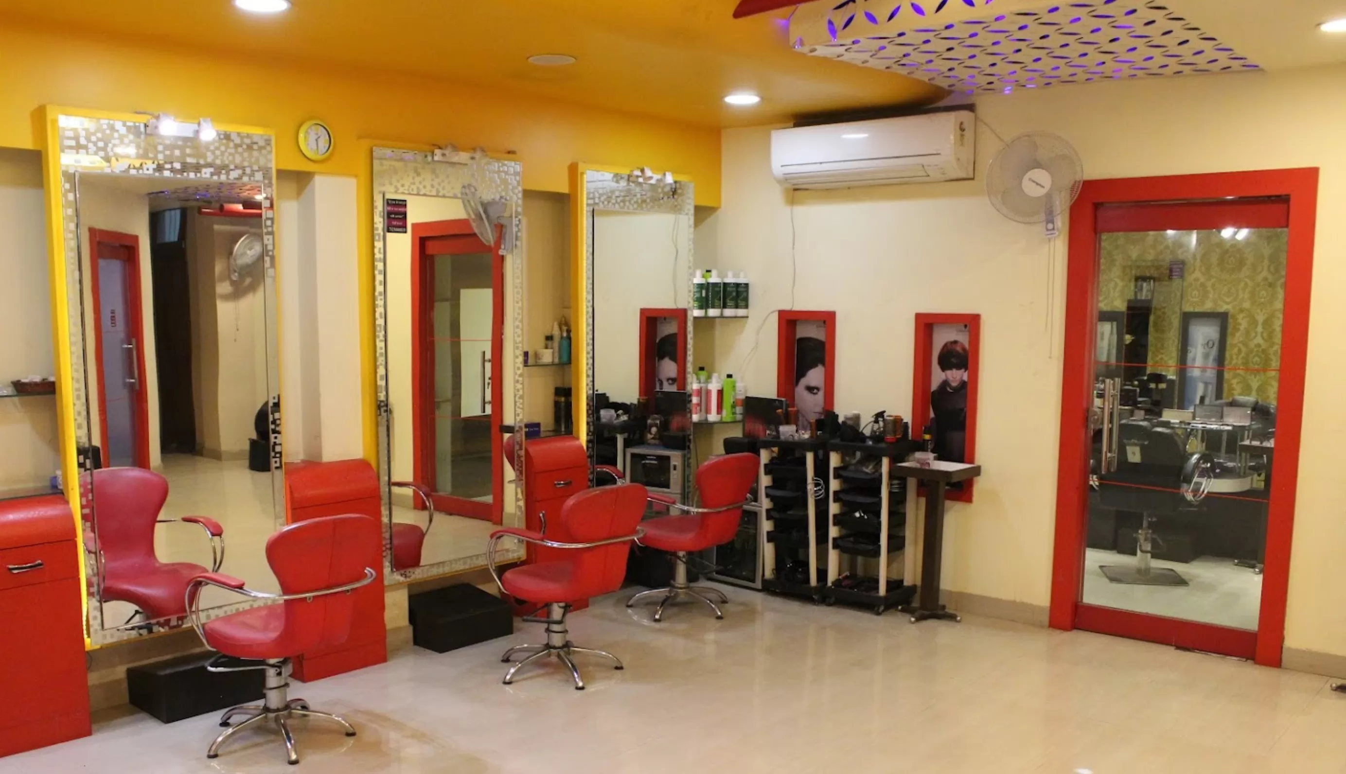 Jaya Bridal Studio and Salon Civil Lines Prayagraj
