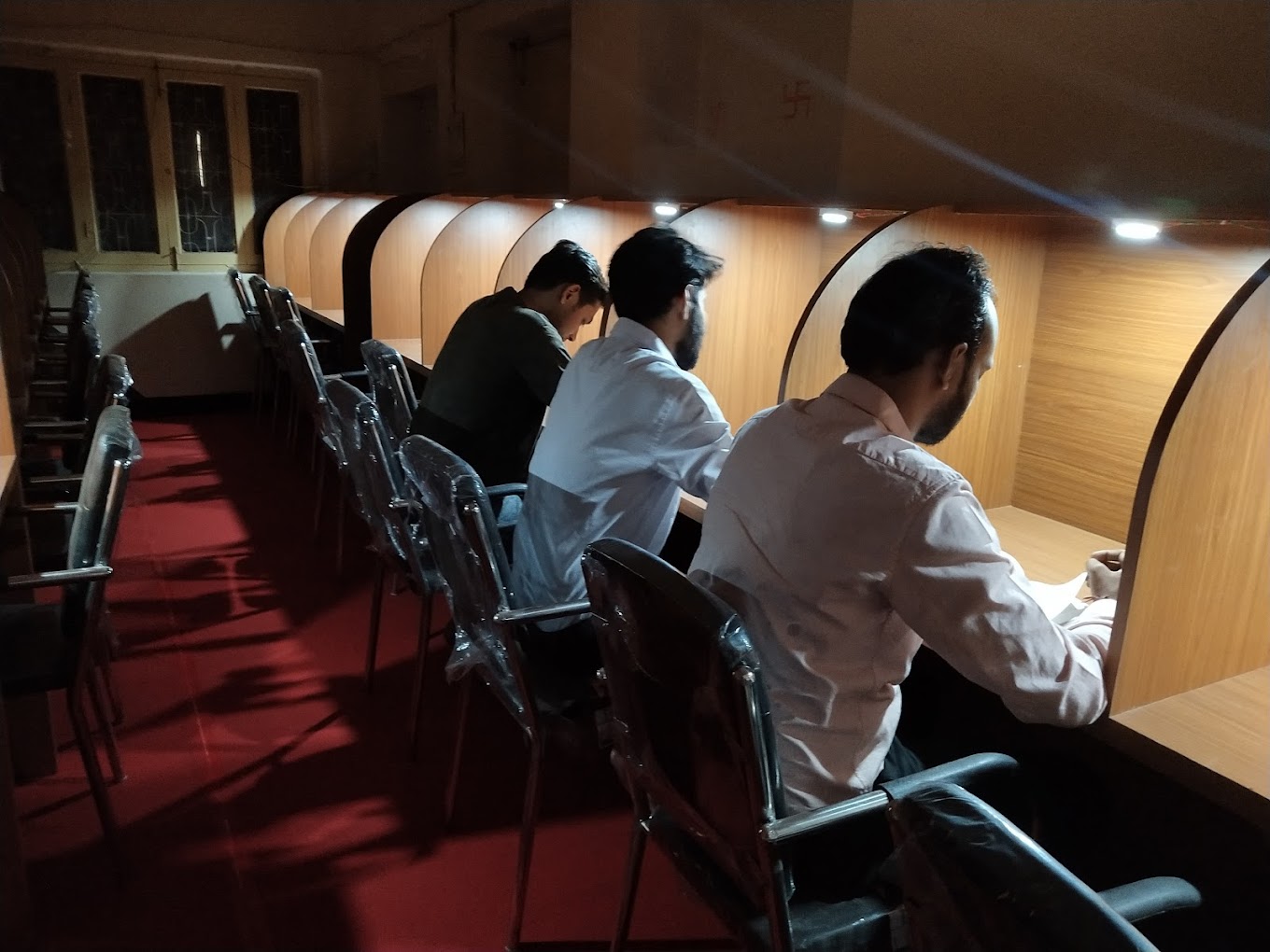 Krishna Digital Library in Prayagraj – The Ultimate Gateway to Knowledge