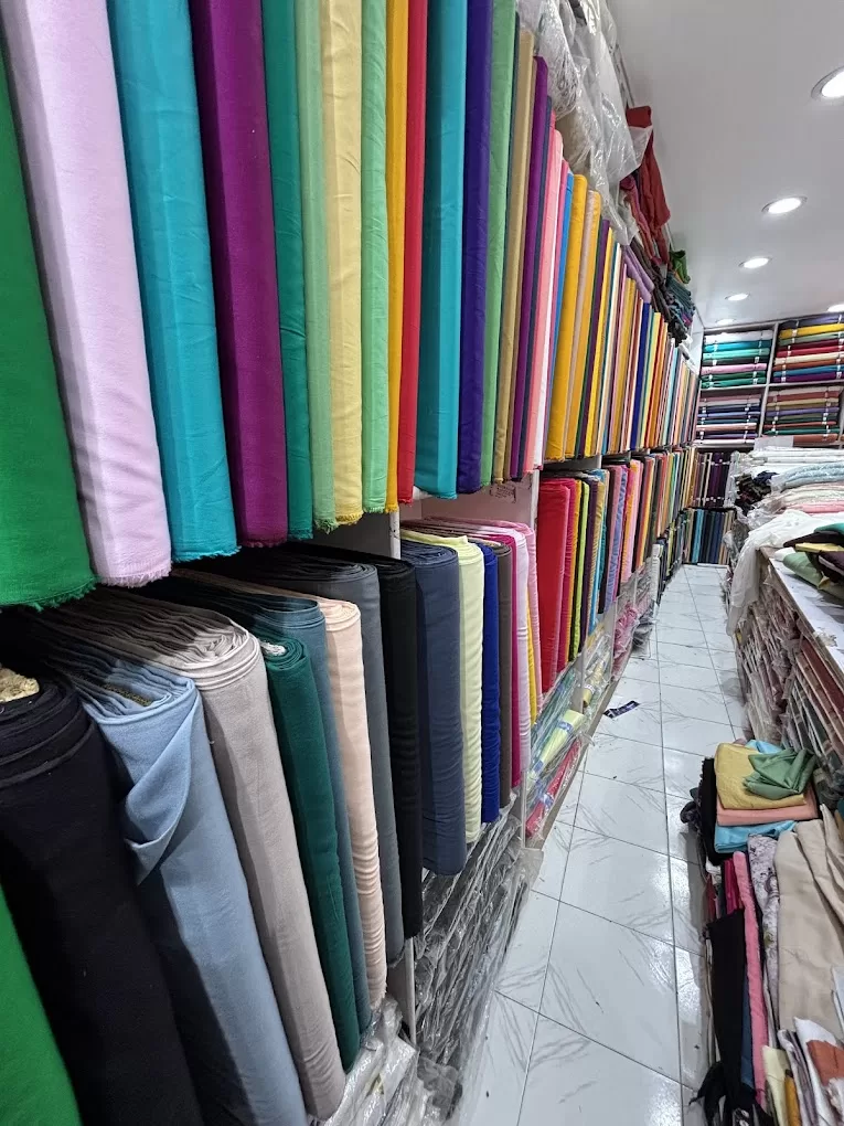 Pappu Silk Store, Roshan Bagh, Prayagraj