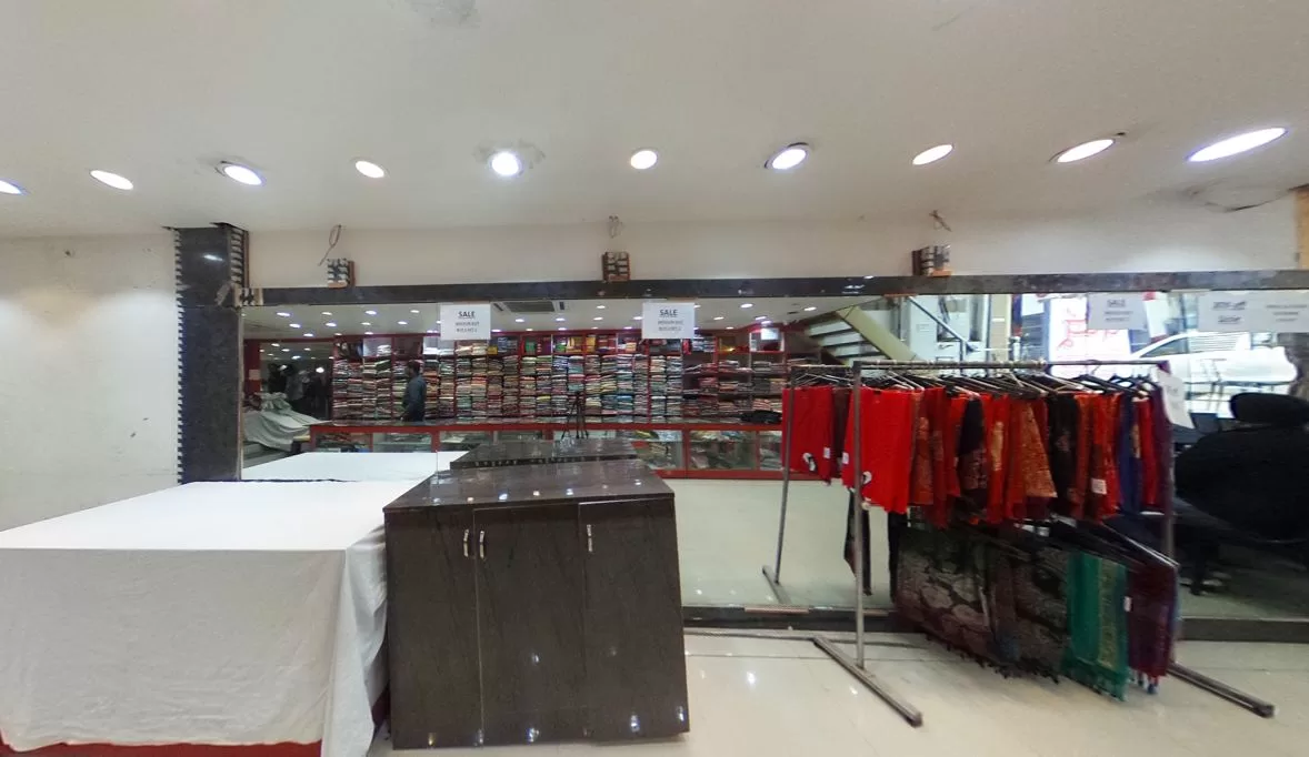 Pappu Silk Store, Roshan Bagh, Prayagraj