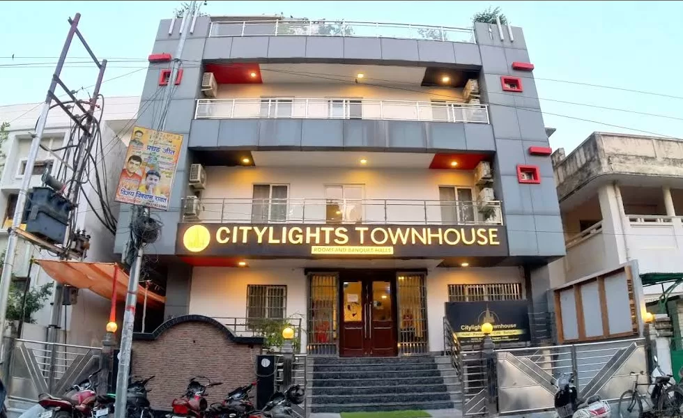 Citylights Townhouse Hotel Prayagraj