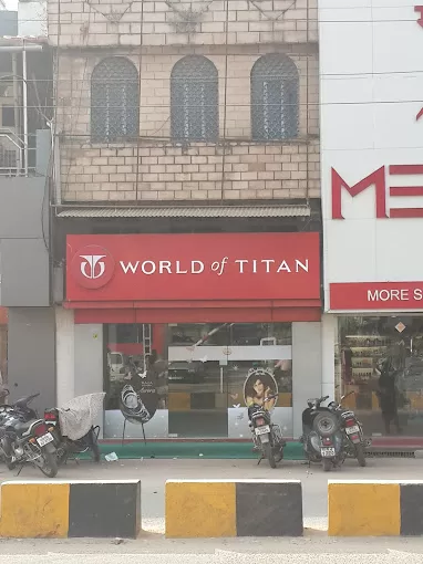 Titan World – The Premier Watch and Lifestyle Store in Prayagraj