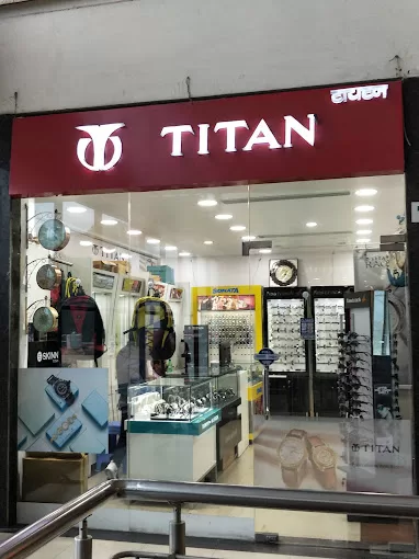 Titan World – The Premier Watch and Lifestyle Store in Prayagraj