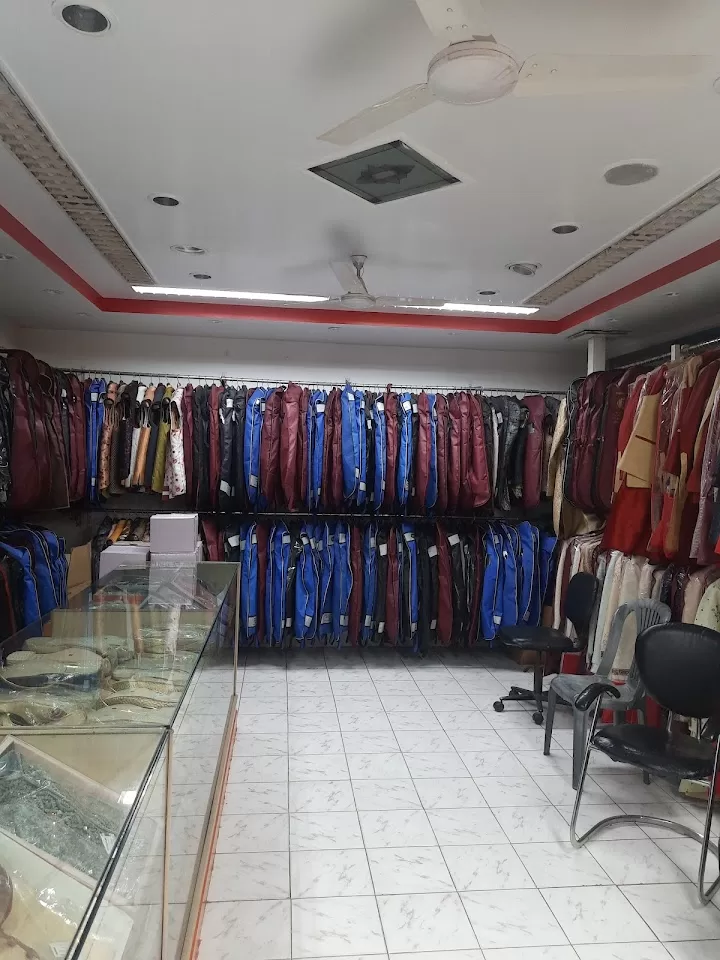 Dulha Ghar – Best Wedding & Ethnic Wear Store in Prayagraj | Premium Sherwanis & Suits