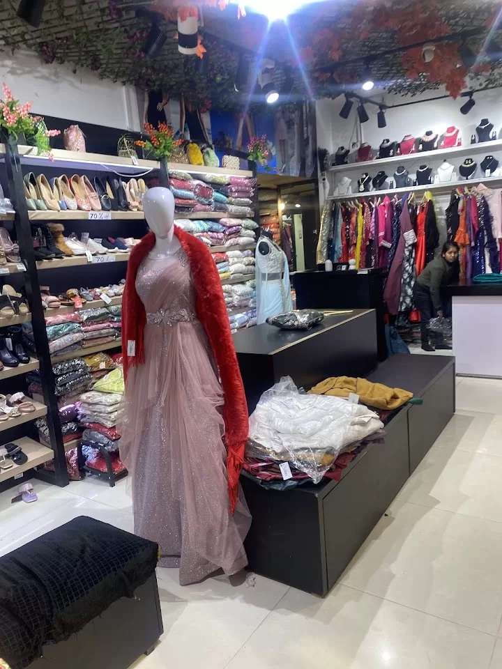 Khadow Women – Best Women’s Fashion Store in Prayagraj for Trendy & Elegant Apparel