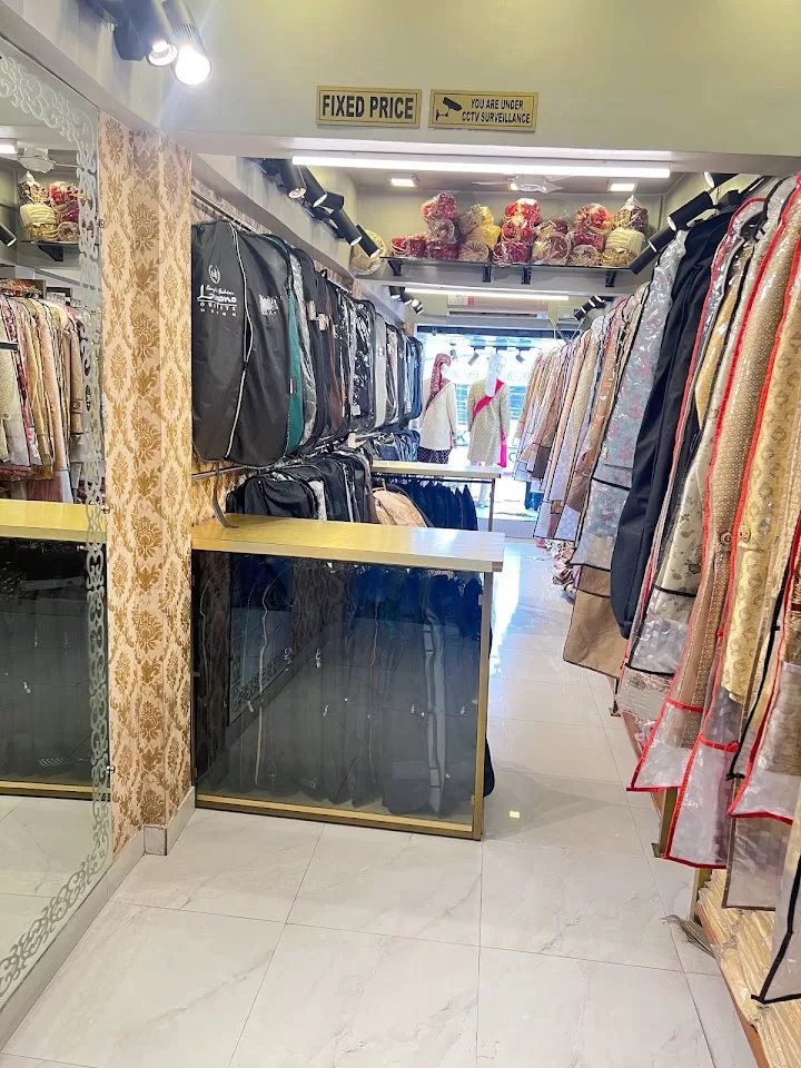 LOOKS DULHA GHAR – Best Wedding & Groom Wear Store in Naini, Prayagraj | Designer Sherwanis & Ethnic Wear