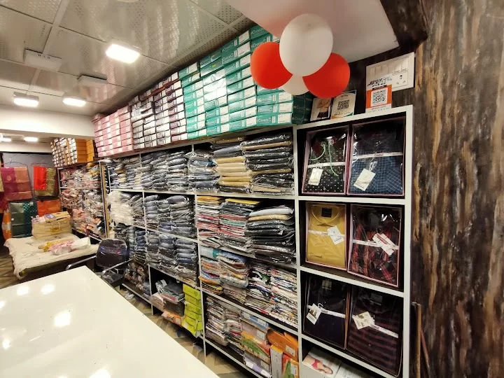 Shop the Latest Trends at LR Fashion Hub – Handia’s Ultimate Style Destination