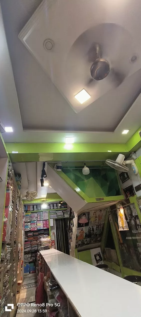 Munshi Ji Garments & Sarees – Best Clothing Store in Naini, Prayagraj | Trendy & Affordable Fashion