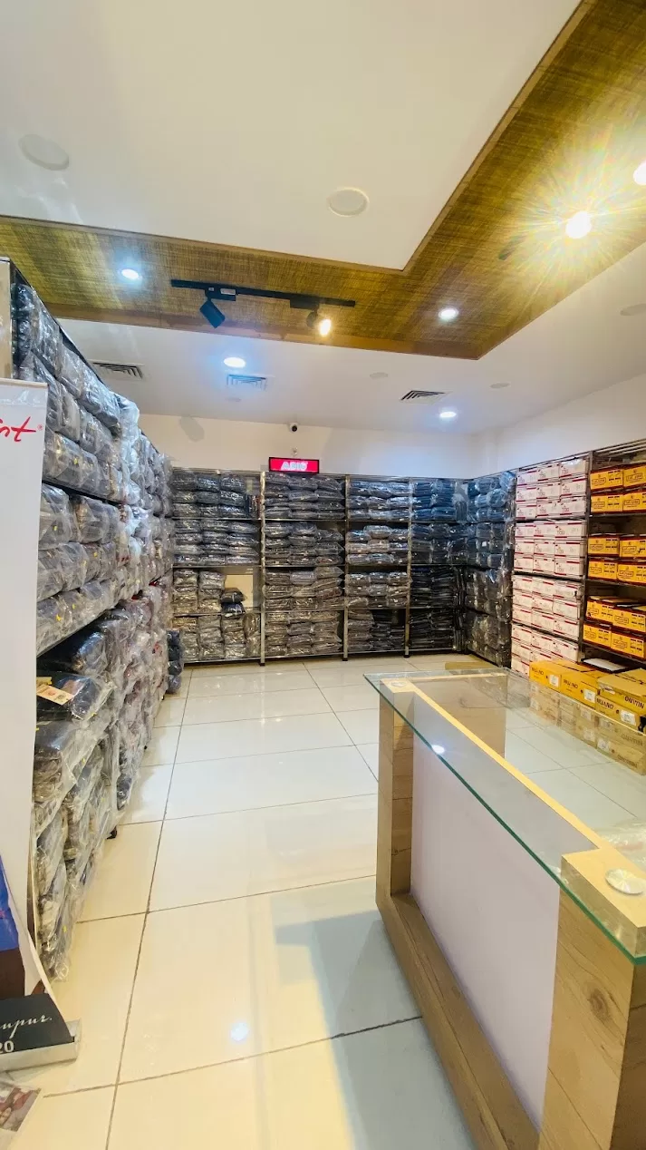 Raja Fashion – Best Clothing Store for Trendy & Affordable Apparel in Prayagraj