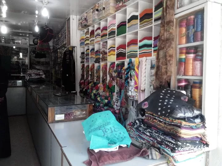 Explore Trendy & Affordable Fashion at Shining Garments Imran Bhai – Phulpur’s Top Clothing Store