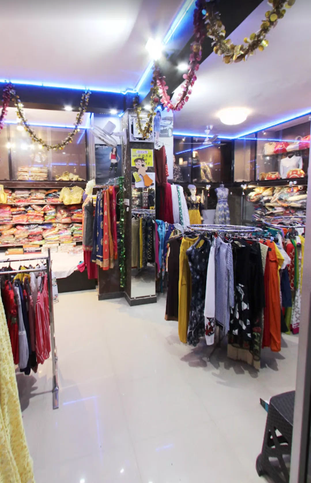 The Queen – Best Women’s Fashion Boutique in Naini, Prayagraj | Trendy Western Wear & Ethnic Styles
