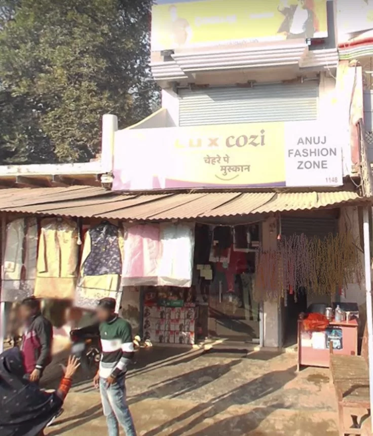 Upgrade Your Wardrobe at Anuj Fashion Zone – Handia’s Premier Fashion Destination