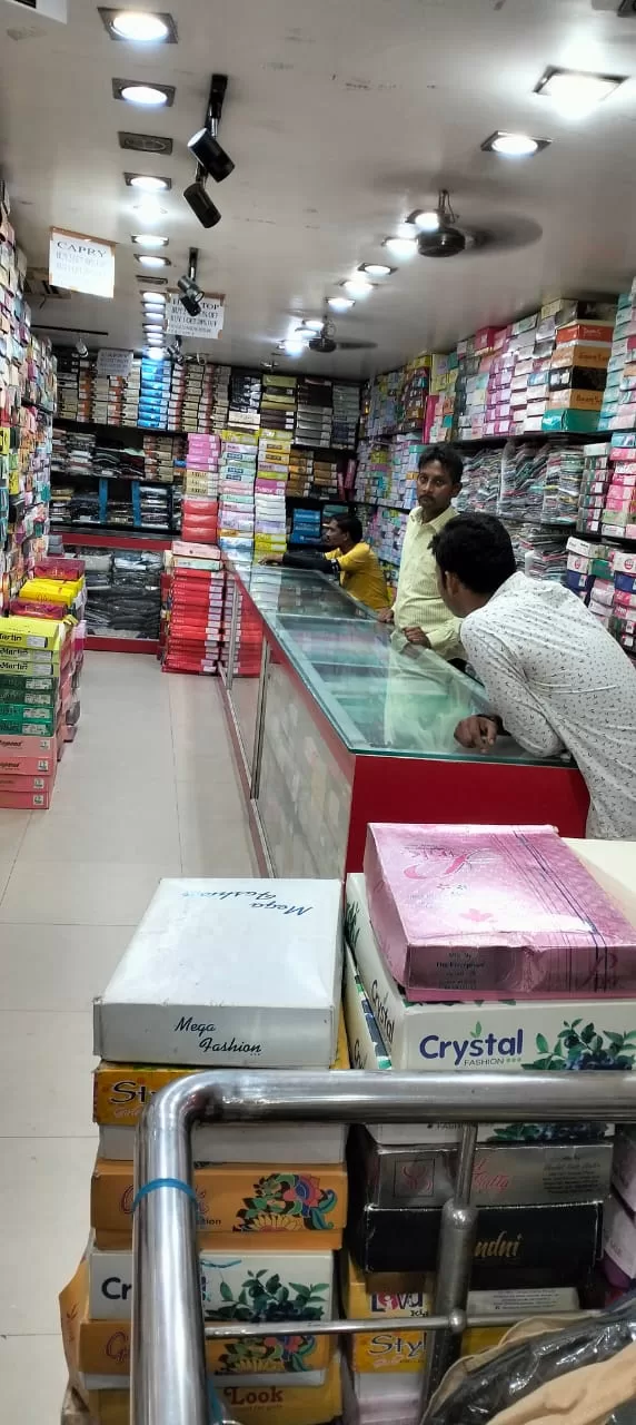 Yati Roop Luxmi Creations – Best Ethnic & Casual Wear Store in Prayagraj for Men, Women & Kids