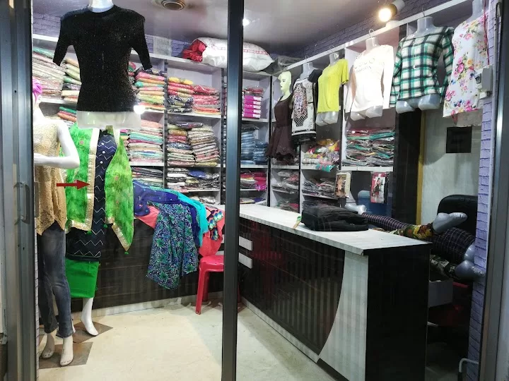 Discover the Ultimate Fashion Destination – MANNAT COLLECTION in Pratapgarh