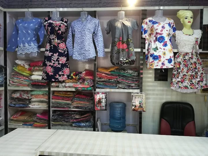 Discover the Ultimate Fashion Destination – MANNAT COLLECTION in Pratapgarh