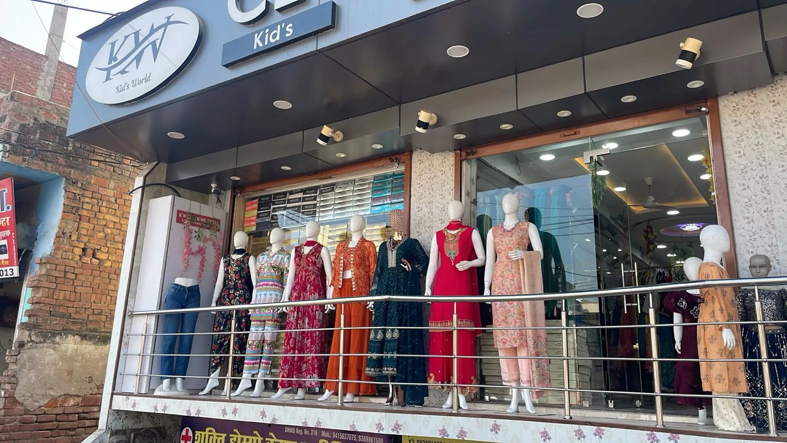 KW Clothing Store – Branded Kids, Women’s & Men’s Fashion | Readymade Clothes & Accessories