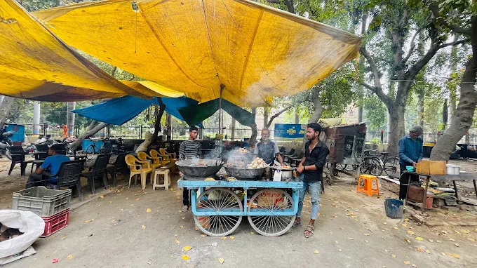 Authentic Desi Delight Redefined – BAATI CHOKHA, the Ultimate Traditional Food Spot in Dhoomanganj Prayagraj