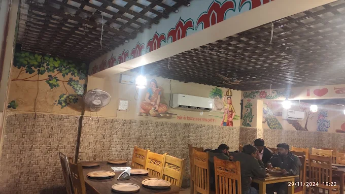 Authentic Flavours You’ll Love – Bati Chokha Family Restaurant, a Must-Visit Dining Destination in Civil Lines Prayagraj