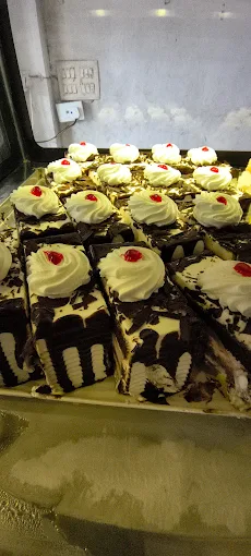 Krishna Cake & Ice Cream – Best Bakery & Cake Shop in Naini, Prayagraj