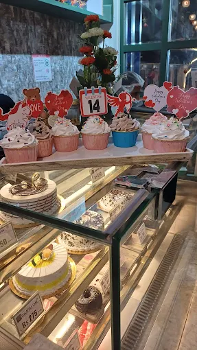 Indulge in Pure Culinary Bliss at The Dulcet Bakery Cafe & Restaurant – Fresh Bakes, Aromatic Coffee & All-Day Dining in Naini, Prayagraj