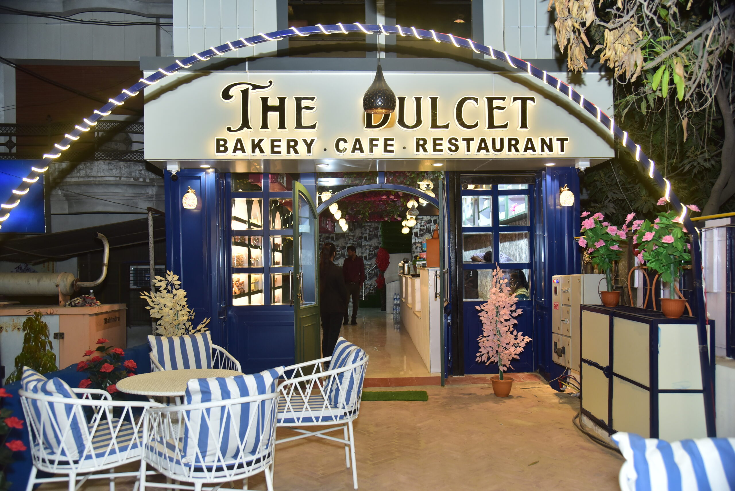 Indulge in Pure Culinary Bliss at The Dulcet Bakery Cafe & Restaurant – Fresh Bakes, Aromatic Coffee & All-Day Dining in Naini, Prayagraj
