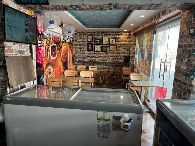 Ultimate Dessert Destination: Mehrotra Amul Parlour & Café – Pure Amul Taste in Prayagraj