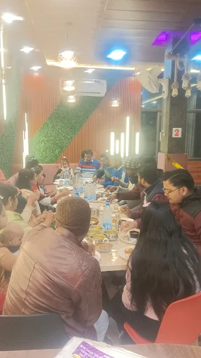 60-60 Restaurant and Cafe