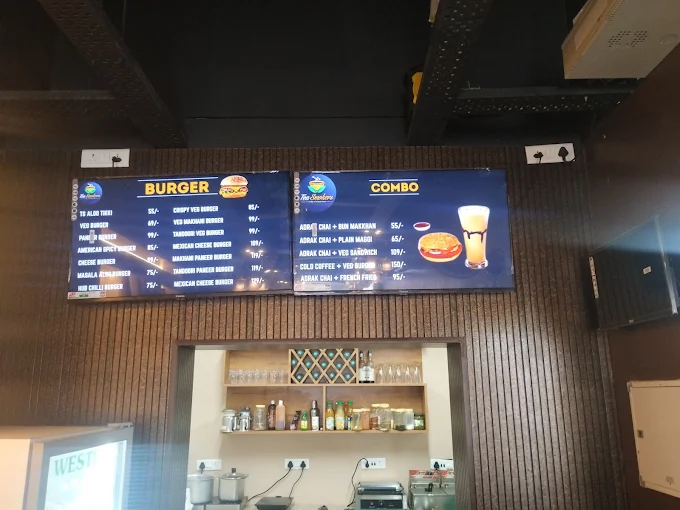 Tea Smokers Family Cafe – Best Hangout Spot