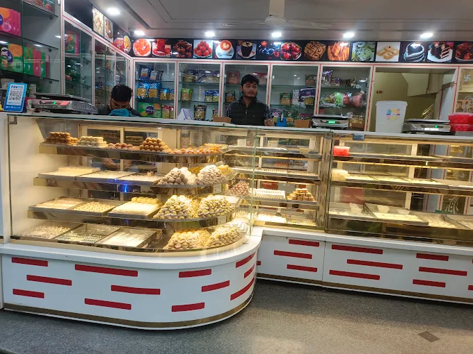 Komal Sweet House – Famous Delicious & Fresh Sweets in Kunda Pratapgarh