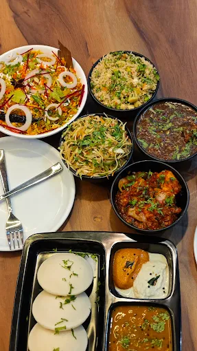 Fast Food Plaza The Family Restaurant