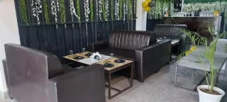 Four-Seasons-Cafe-and-Restaurant-2