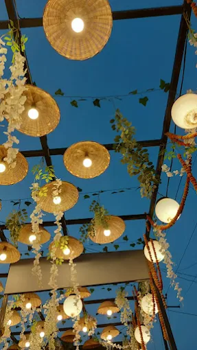 Four Seasons Cafe and Restaurant