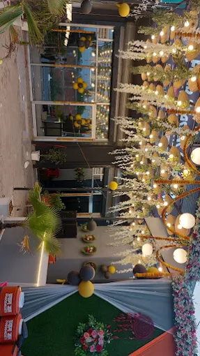 Four Seasons Cafe and Restaurant