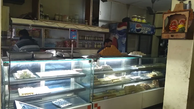 Avadh Sweets & Restaurant | Bhupiyamau, Kamaipur