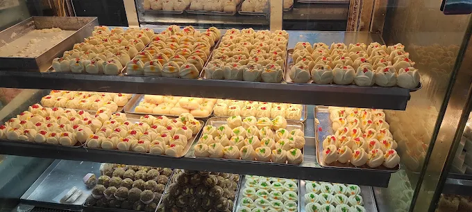 Avadh Sweets & Restaurant | Bhupiyamau, Kamaipur